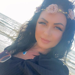 Meet your Posher, Renalda